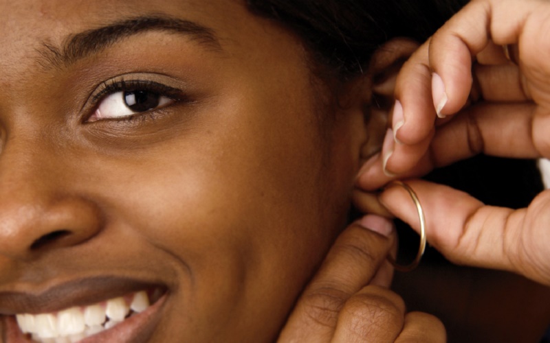 How to remove black pimples from the ears