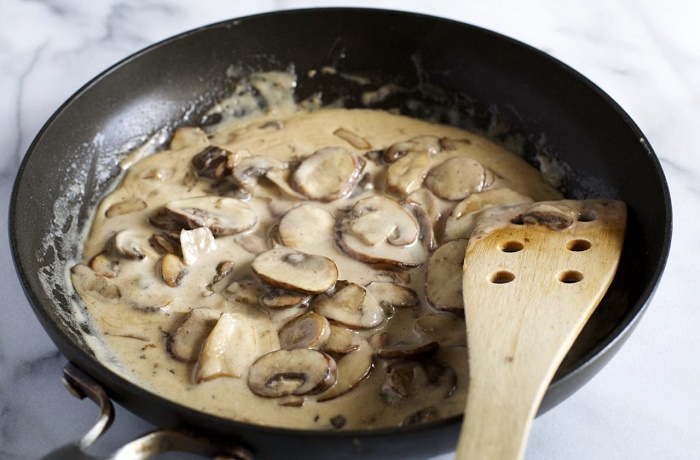 How to make mushroom sauce? Step by step guideline