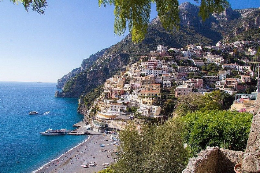 Five Reasons You Need to Visit Italy For Your Honeymoon