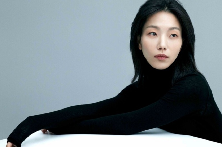 Kim Shin-rok: The Rising Star of Korean Entertainment